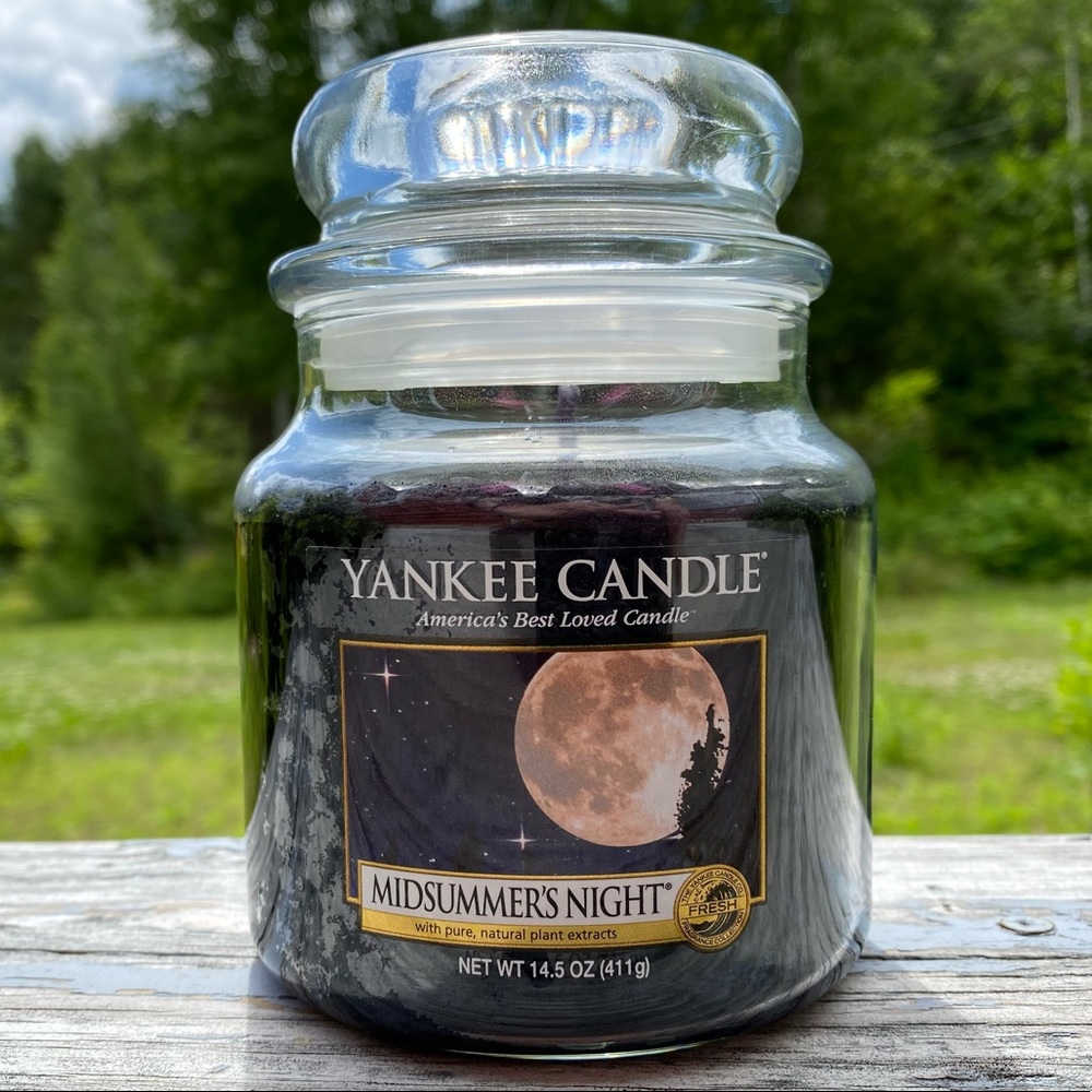Yankee Candle Midsummer’s Night 14.5 oz jar candle, new